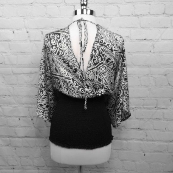 🆕 Dots Dolman Sleeve Blouse | Black/White - Picture 2 of 8